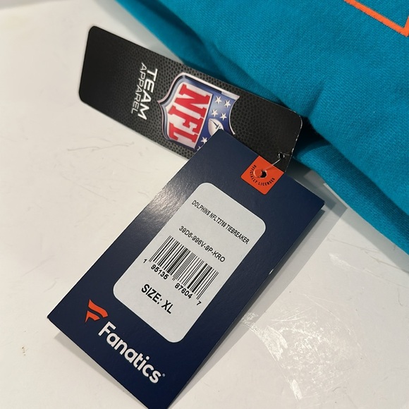 Men's Fanatics Aqua Miami Dolphins
Tiebreaker Pullover Hoodie XL - Picture 7 of 9